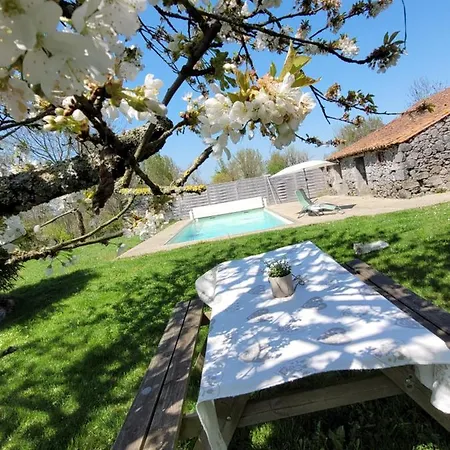 La Maisonnette D'hotes Pleine De Charme, Piscine & Velos